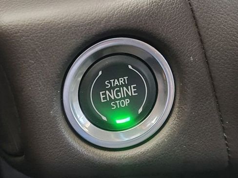 Used 2022 Chevrolet Tahoe LT w/ Luxury Package image 8