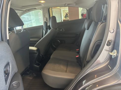 Used 2020 Honda HR-V EX image 11