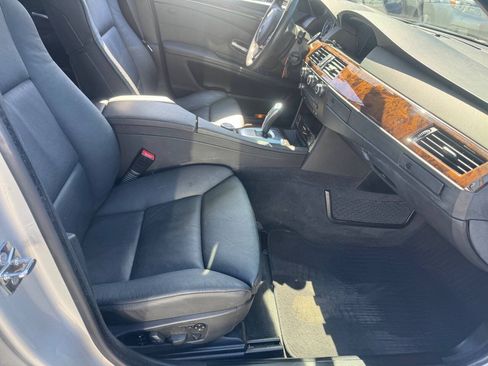 Used 2008 BMW 535xi Sedan AWD/4WD image 9