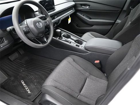 New 2025 Honda Accord SE image 9