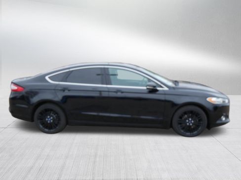 Used 2016 Ford Fusion SE w/ Equipment Group 202A image 8