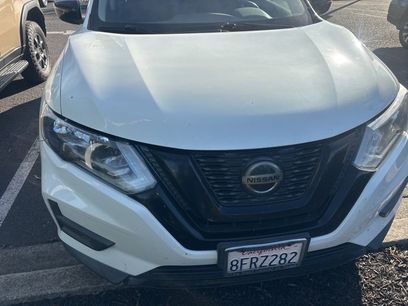 Used 2018 Nissan Rogue SV