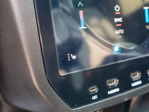 New 2026 GMC Yukon AT4 Ultimate AWD/4WD image 17