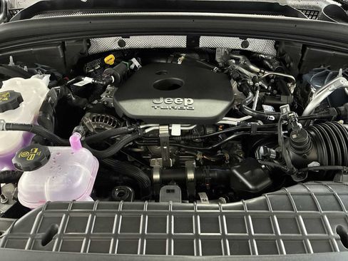 New 2026 Jeep Grand Cherokee L Limited image 18