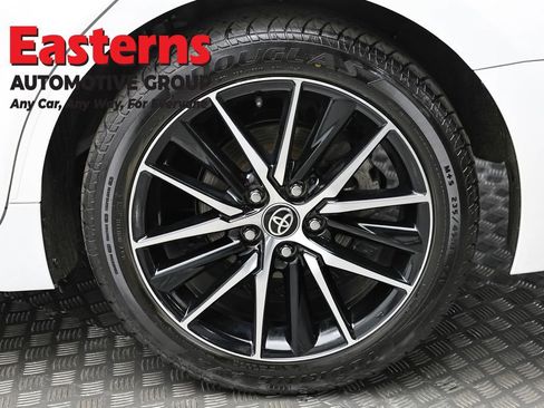 Used 2023 Toyota Camry SE image 8