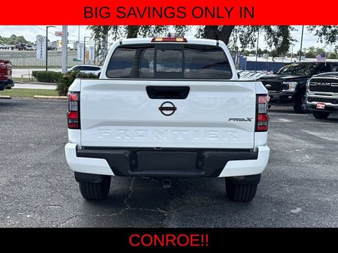 Used 2022 Nissan Frontier Pro-X RWD image 6