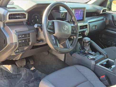 Used 2025 Toyota Tacoma SR5 AWD/4WD image 10