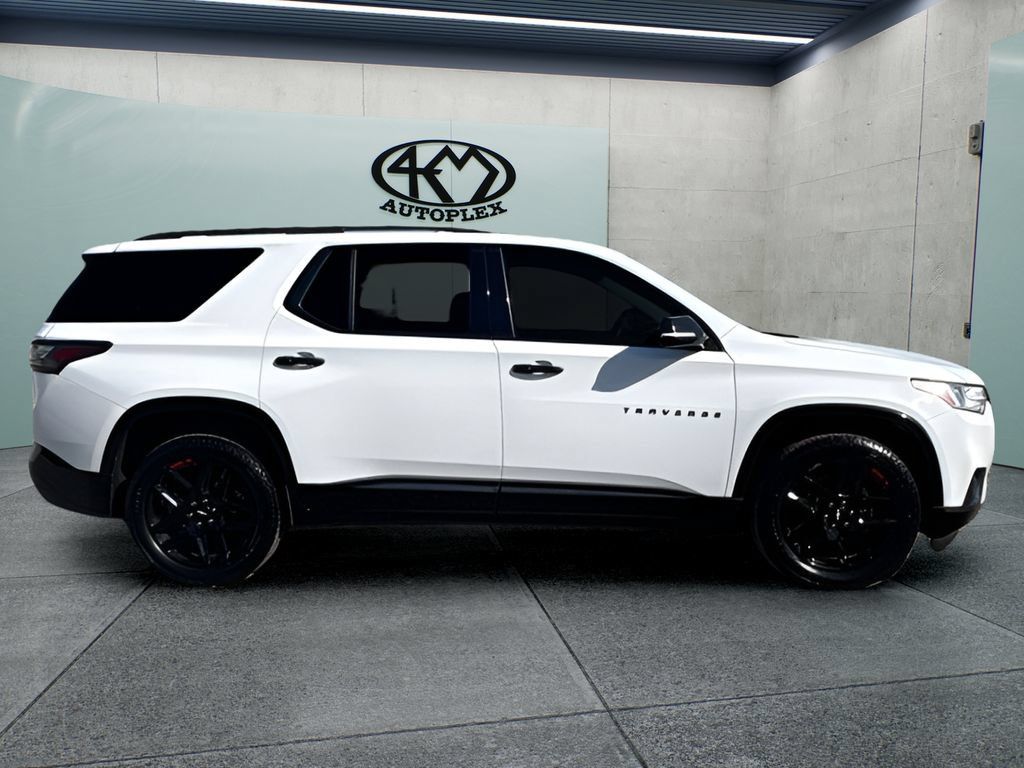 Used 2018 Chevrolet Traverse Premier w/ Redline Edition FWD image 2