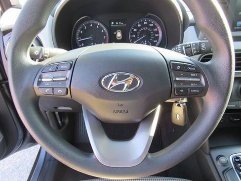 Used 2021 Hyundai Kona SE FWD image 27