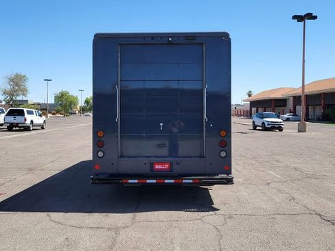 Used 2019 Ford E-450 and Econoline 450 Super Duty RWD image 7