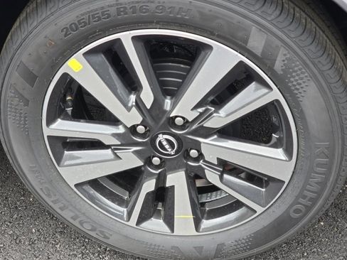 New 2025 Nissan Versa SV w/ Trunk Package image 18