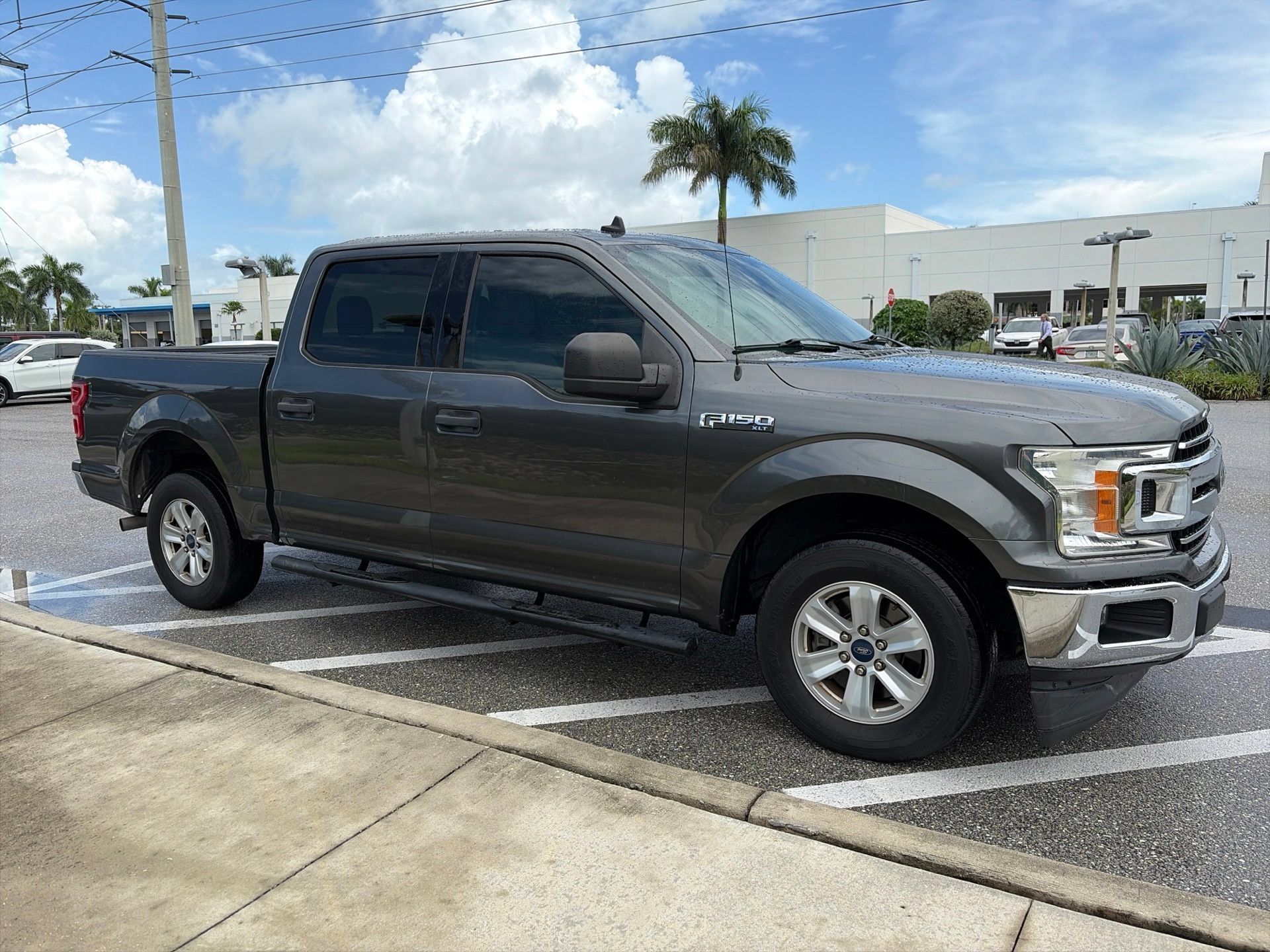 Used 2019 Ford F150 XLT RWD image 4