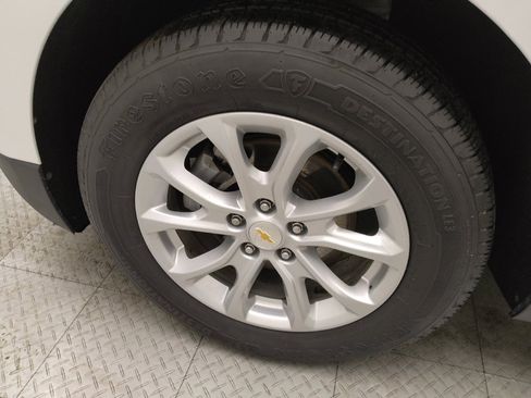 Used 2019 Chevrolet Equinox LS image 31