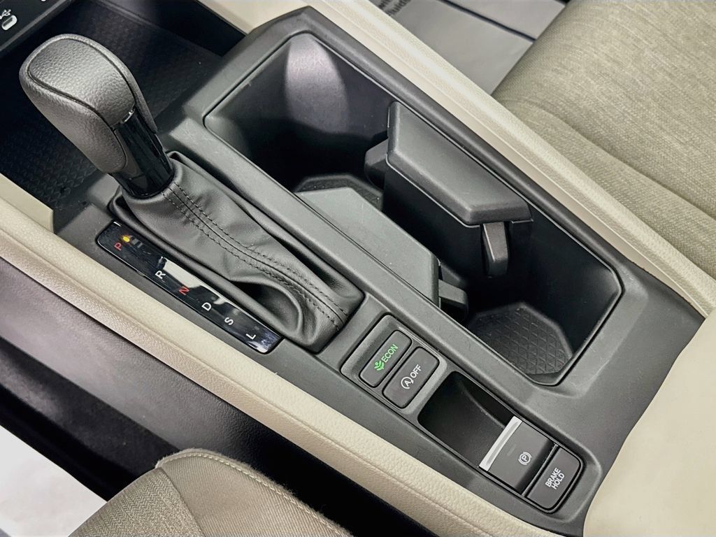 Used 2025 Honda Accord SE image 20