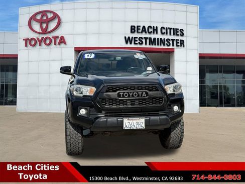 Used 2017 Toyota Tacoma TRD Off-Road w/ Tow Package RWD image 3