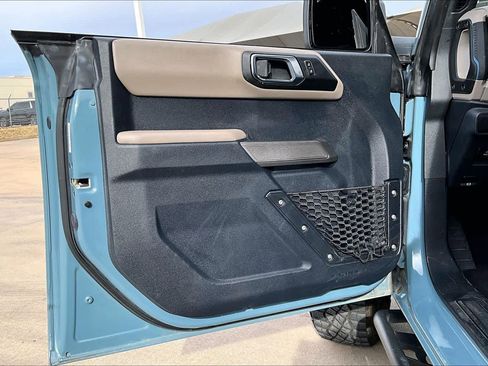 Used 2022 Ford Bronco Wildtrak image 23