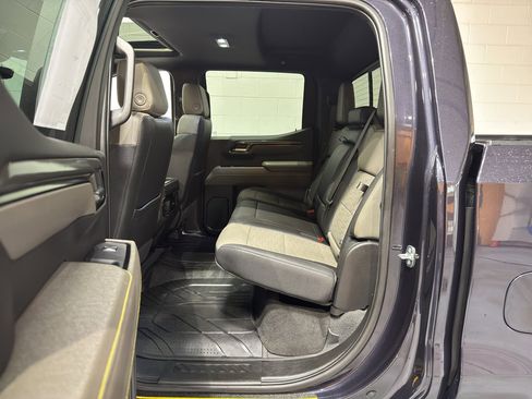 Used 2023 Chevrolet Silverado 1500 ZR2 w/ Technology Package image 13