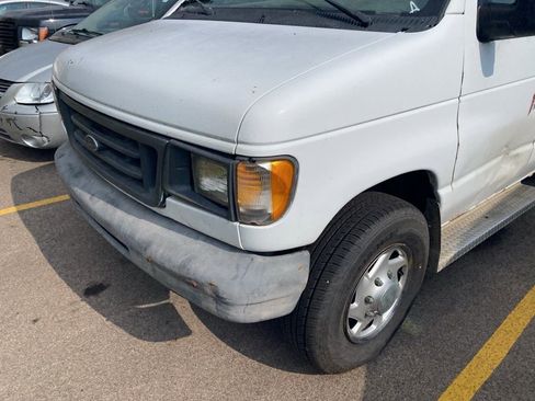 Used 2003 Ford E-250 and Econoline 250 image 22