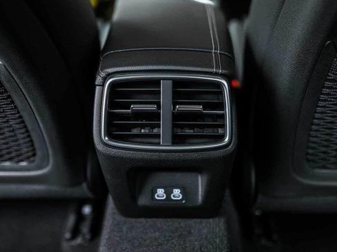 New 2026 Genesis G70 2.5T image 10