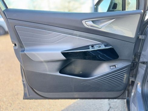 Used 2024 Volkswagen ID.4 Pro S image 12