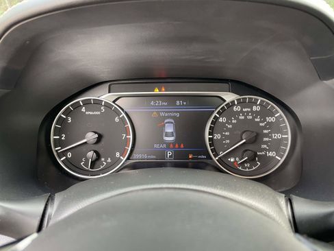 Used 2023 Nissan Altima 2.5 SR w/ SR Premium Package FWD image 11