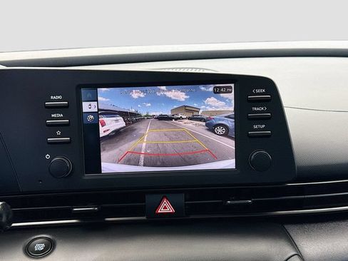 Certified 2025 Hyundai Elantra Sport FWD image 13