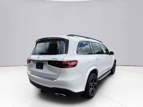 Used 2024 Mercedes-Benz GLS 450 4MATIC image 16