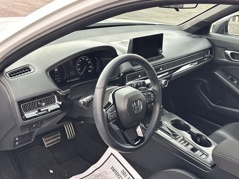 Used 2024 Honda Civic Sport image 10
