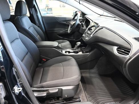 Used 2024 Chevrolet Malibu RS FWD image 10