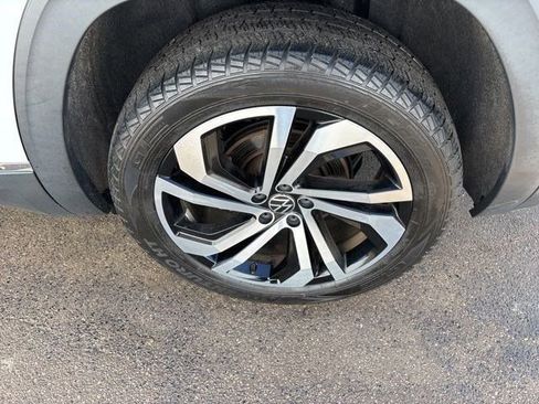 Used 2021 Volkswagen Atlas SEL Premium image 50