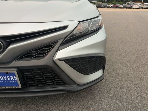 Used 2023 Toyota Camry SE w/ Cold Weather Package AWD/4WD image 11