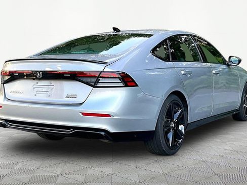 Used 2023 Honda Accord Sport image 6