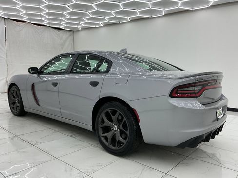 Used 2017 Dodge Charger SXT w/ Rallye Group RWD image 12