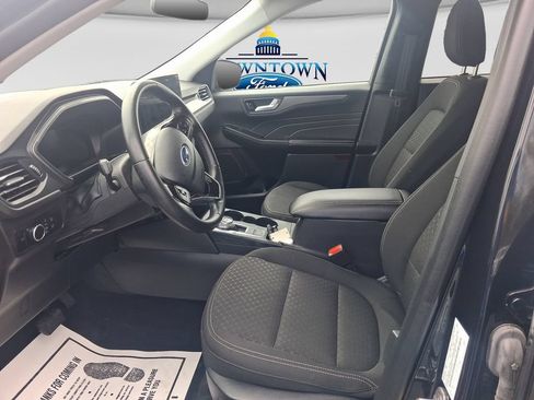 Used 2025 Ford Escape Active w/ Active Premium Tech Pack AWD/4WD image 30