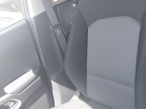 Used 2023 Kia Soul LX FWD image 5