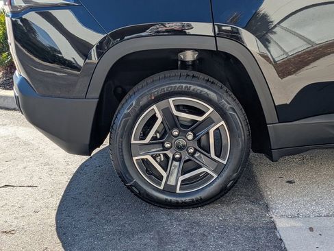 New 2026 Jeep Cherokee Limited image 11