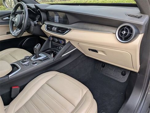 Used 2023 Alfa Romeo Stelvio Ti Lusso w/ Quick Order Package 22X Lusso image 28