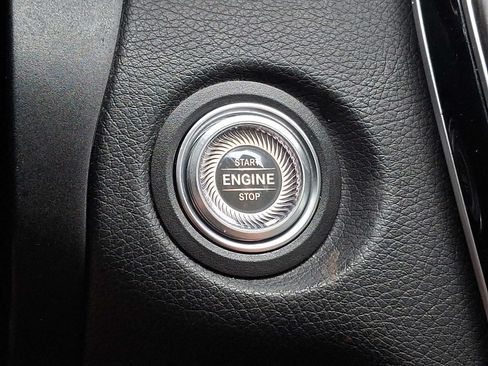 Certified 2021 Mercedes-Benz C 300 4MATIC Sedan image 19
