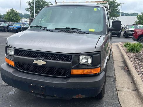 Used 2012 Chevrolet Express 1500 RWD image 32