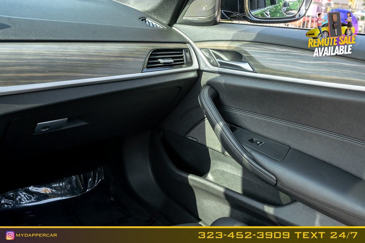 Used 2020 BMW 530i xDrive AWD/4WD image 24