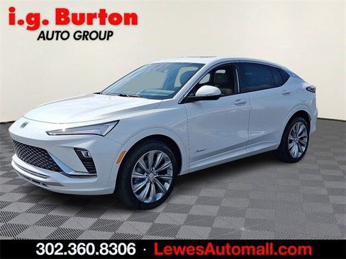 New 2025 Buick Envista Avenir image 2