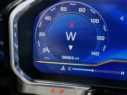 Used 2023 Chevrolet Silverado 1500 RST image 18