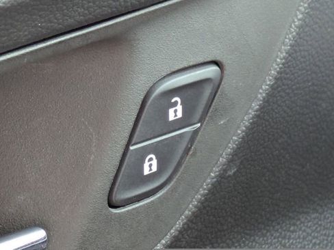 Used 2021 Chevrolet TrailBlazer ACTIV w/ Convenience Package image 24