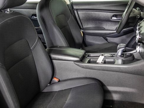 Used 2022 Nissan Sentra S FWD image 42