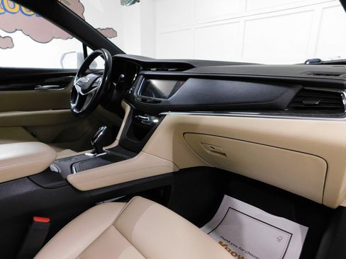 Used 2018 Cadillac XT5 AWD image 95