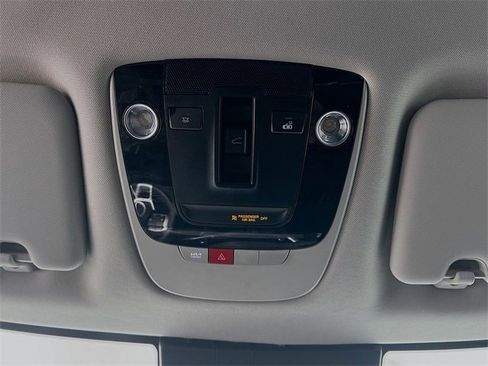 Used 2024 Kia Sportage SX image 19