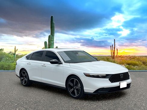Used 2023 Honda Accord Sport image 7