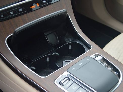 Certified 2022 Mercedes-Benz GLC 300 4MATIC image 27