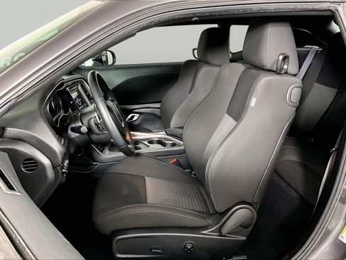 Used 2020 Dodge Challenger R/T RWD image 7