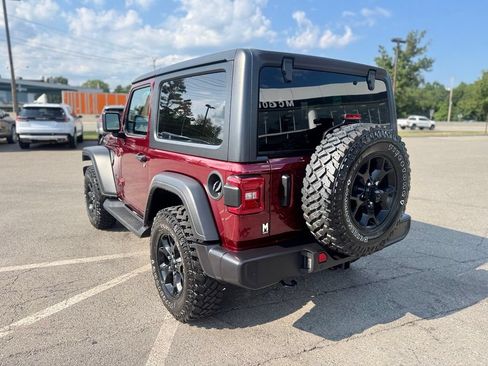 Used 2021 Jeep Wrangler Sport AWD/4WD image 4